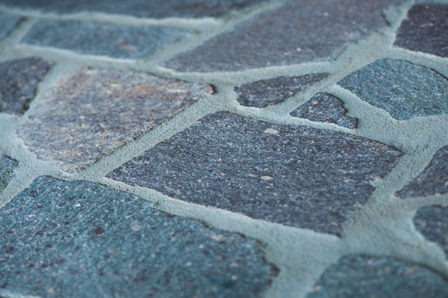 Porfido nepravidelné - Dlažby a obklady z přírodního kamene Bricks & Cotto experts